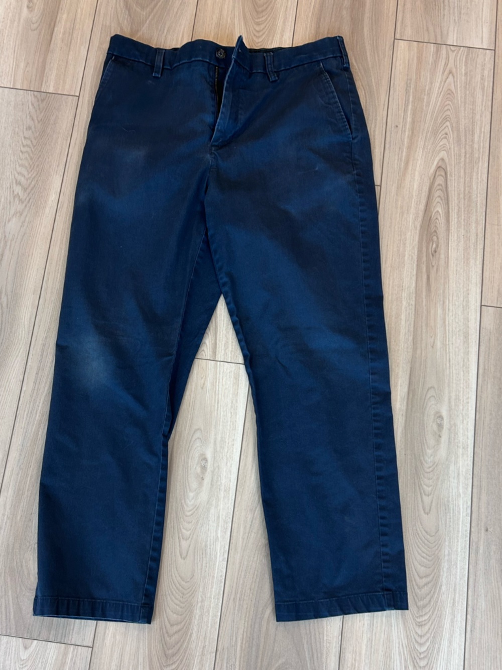 Men’s Croft and Borrow Pants Waist 34
Classic Fit